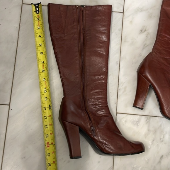 Baci, 7.5, Rockette red brown leather heeled boots with floral lining, vintage? - Picture 12 of 16
